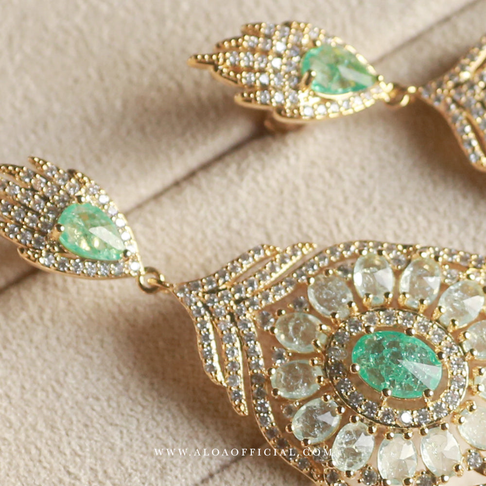 Queen’s Crest Earring