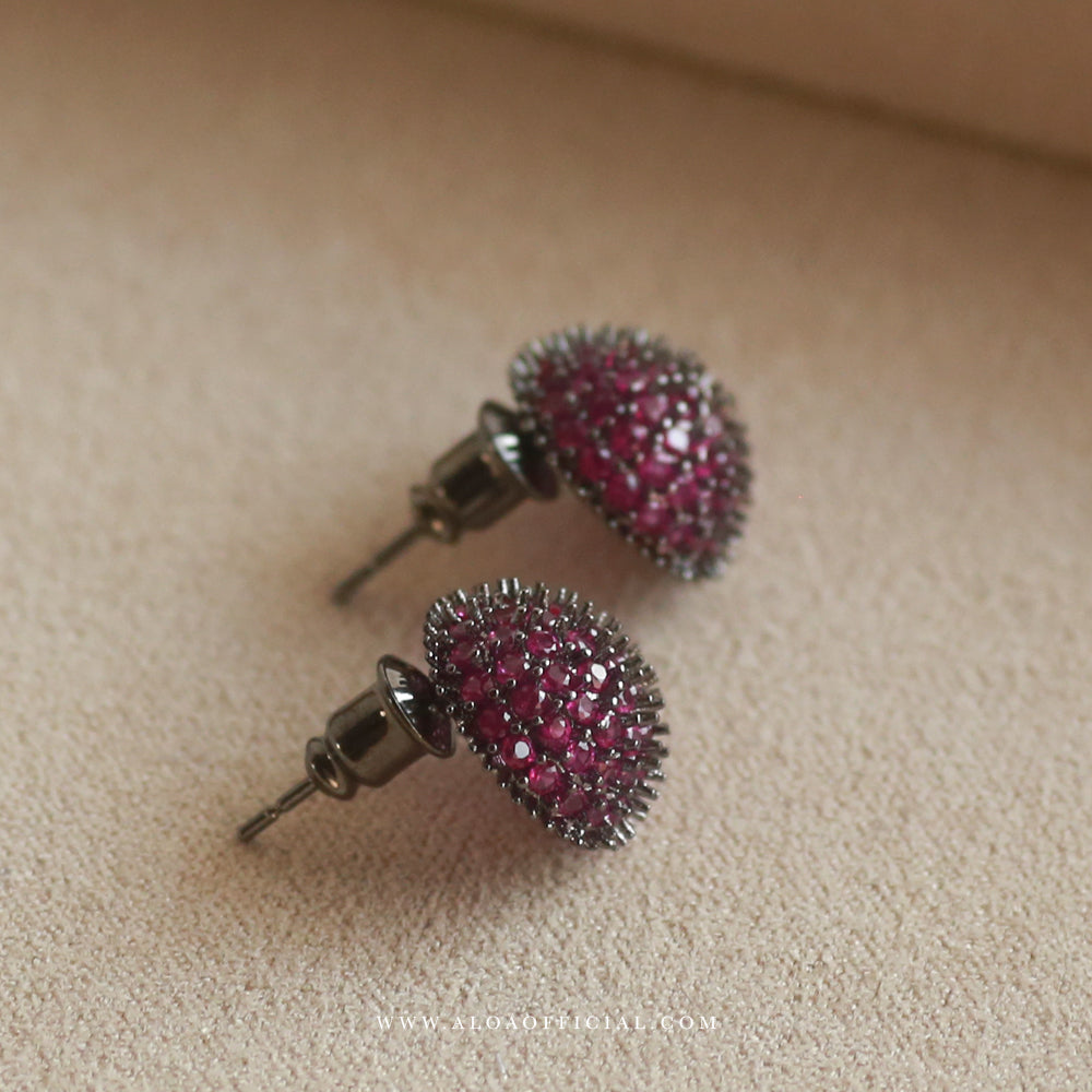 The Vampire's Kiss Studs