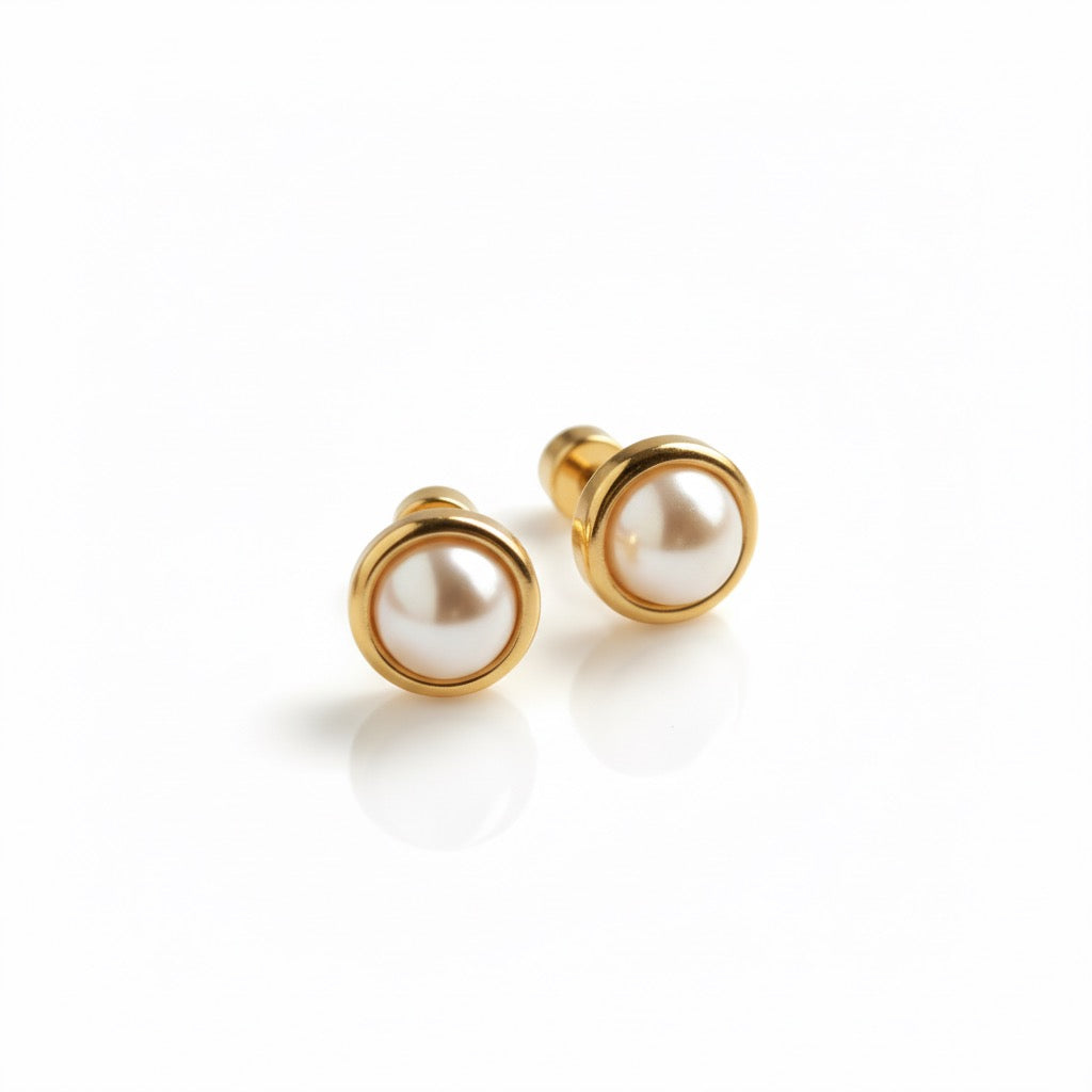 Pearl Screw-Back Studs