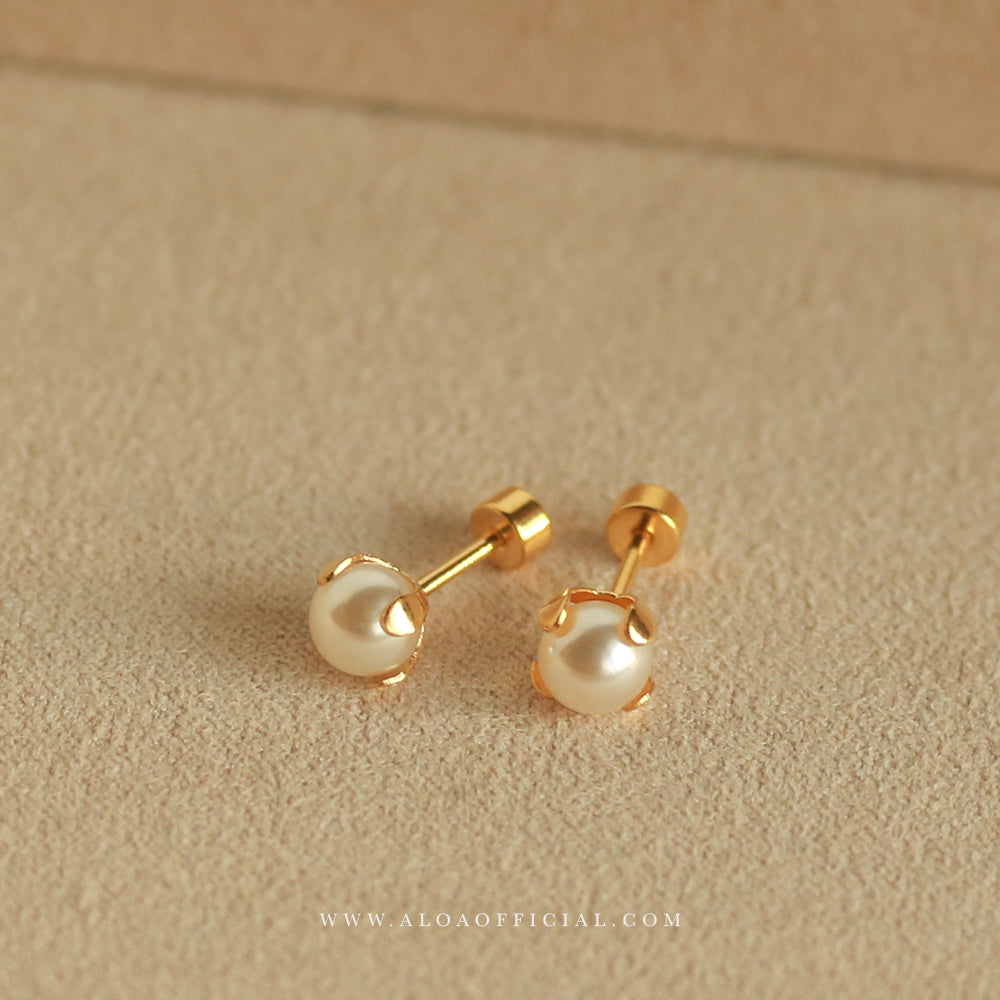Classic Pearl Stud Earrings