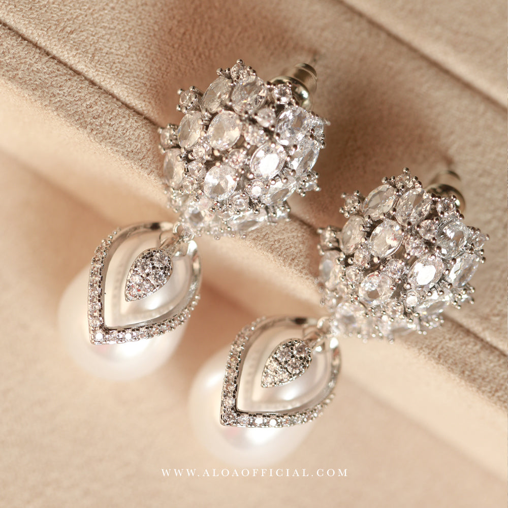 Silver Gleam Pearl Drops