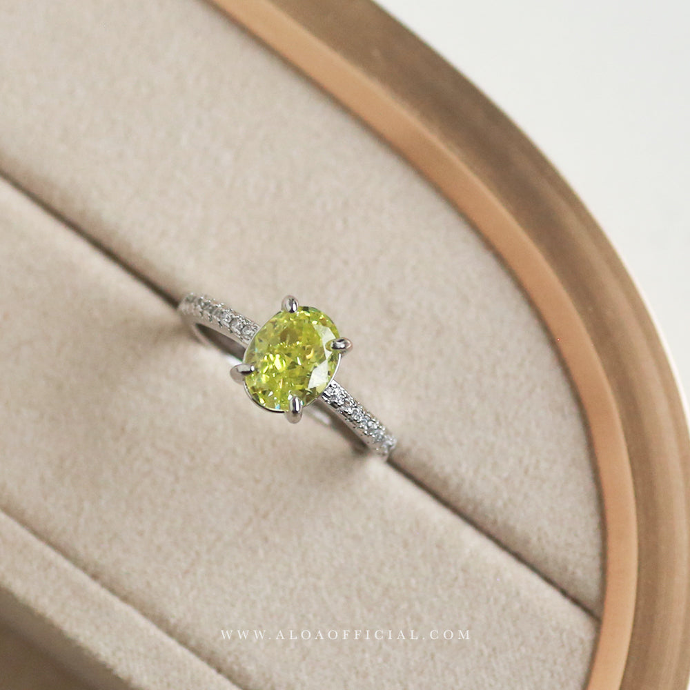 Elaria Adjustable Ring