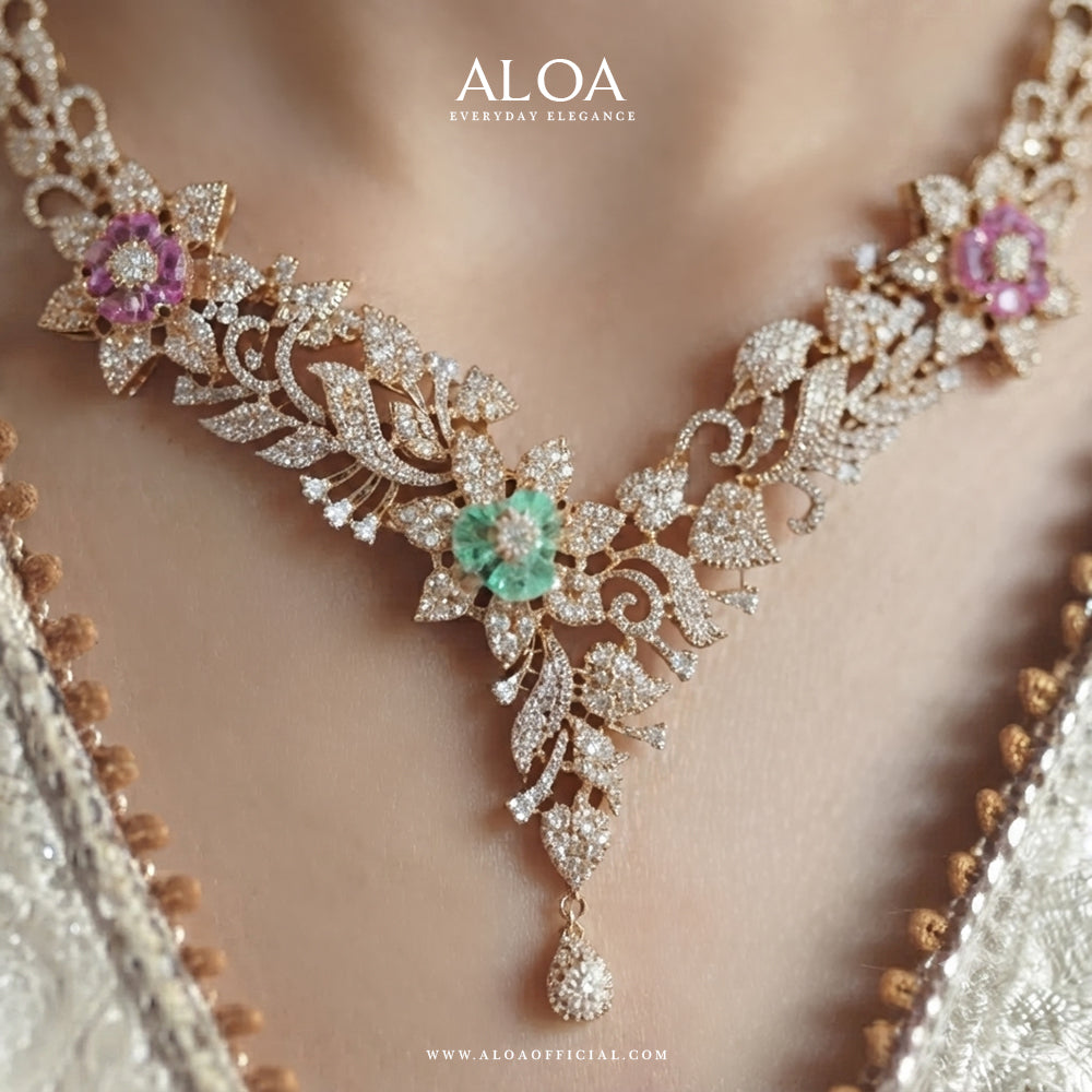 Floral Necklace Set