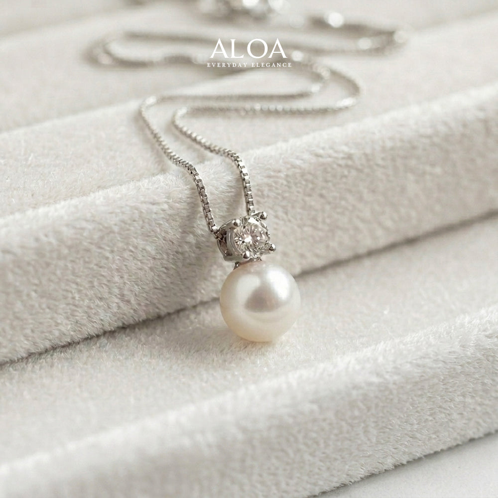 Timeless Pearl Pendant