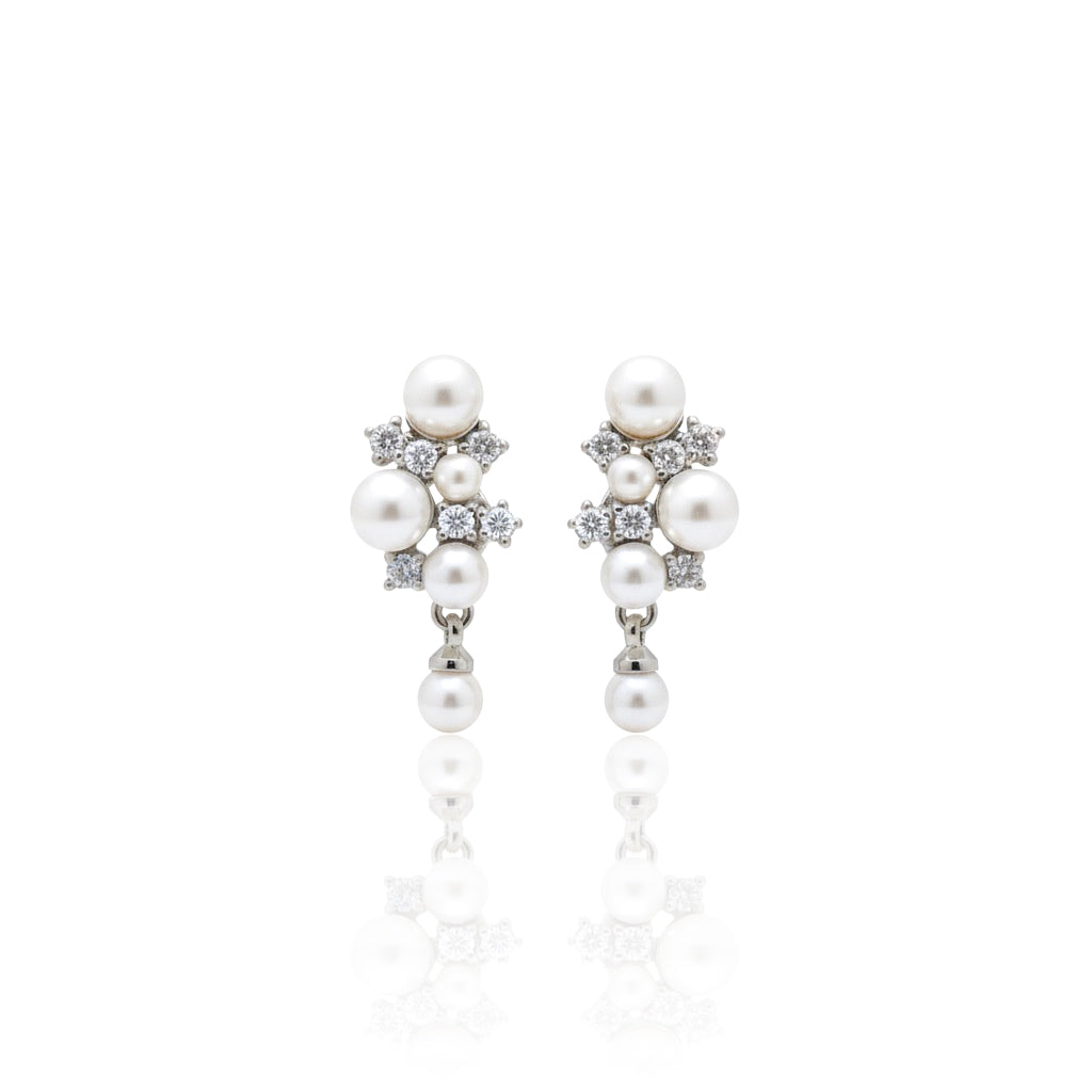 Cluster Pearl Earring