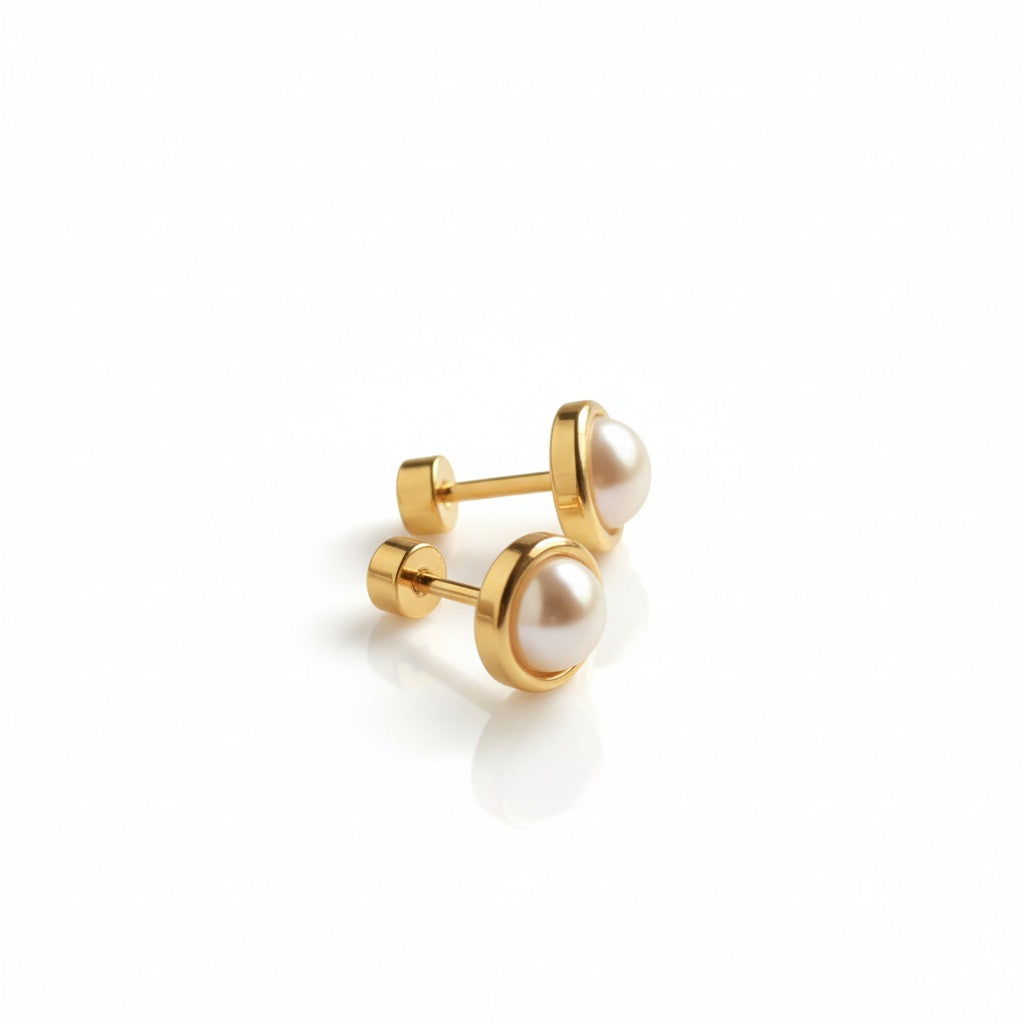 Pearl Screw-Back Studs