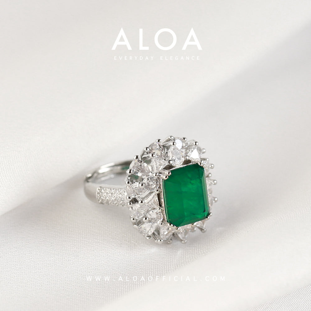 Aloa Starry Eyed Ring