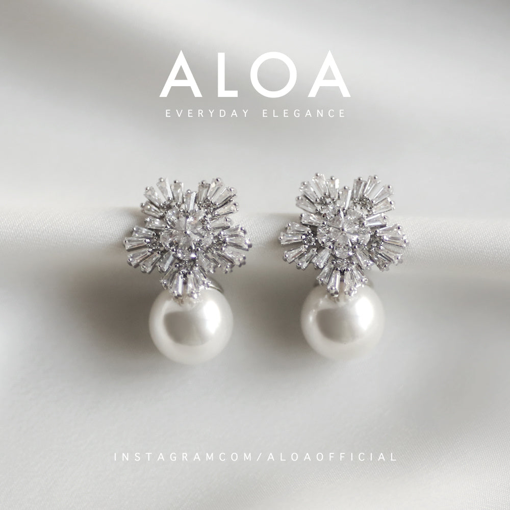 Statement Snowflake Earring