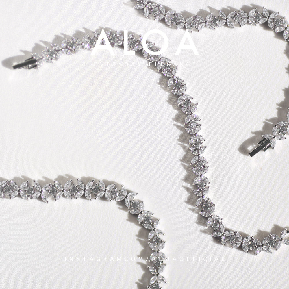 Sparkly Flower Zirconia Bracelet