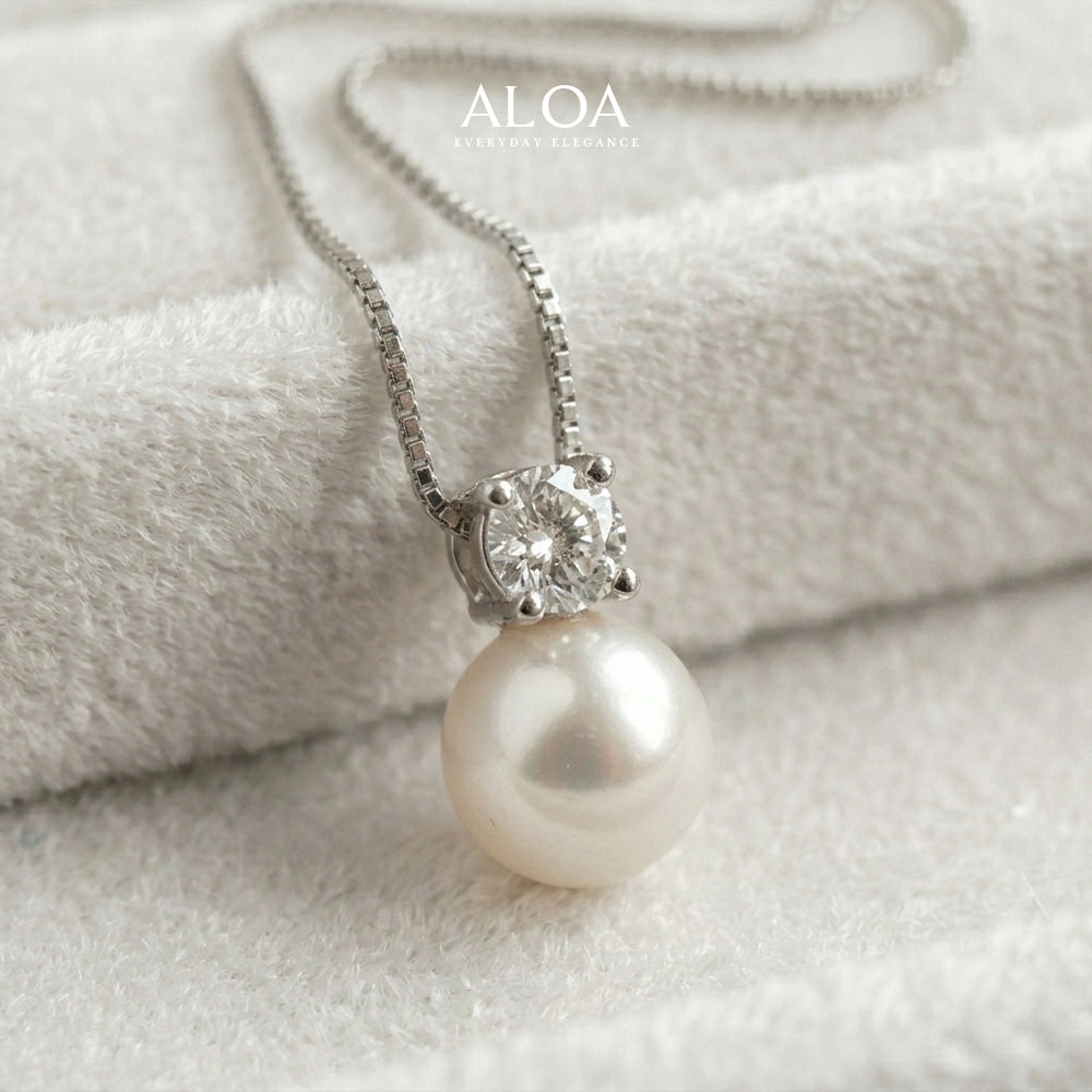 Timeless Pearl Pendant