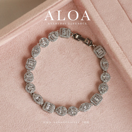 Luminous Aura Sparkling Bracelet