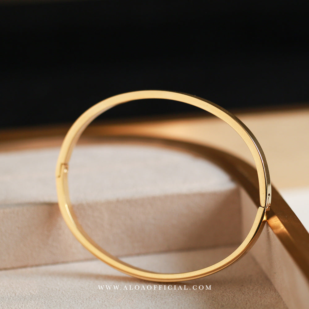 Golden Glow Openable Bracelet