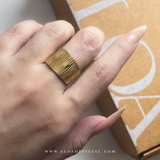 GOLD MYLA RING