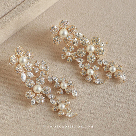 Soft Bloom Luxe Earrings