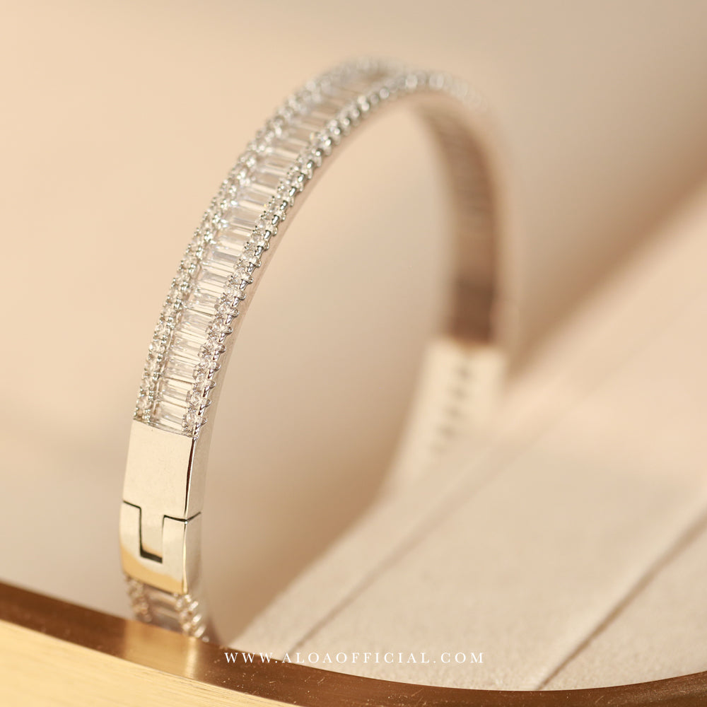 Grandeur Openable CZ Statement Bracelet