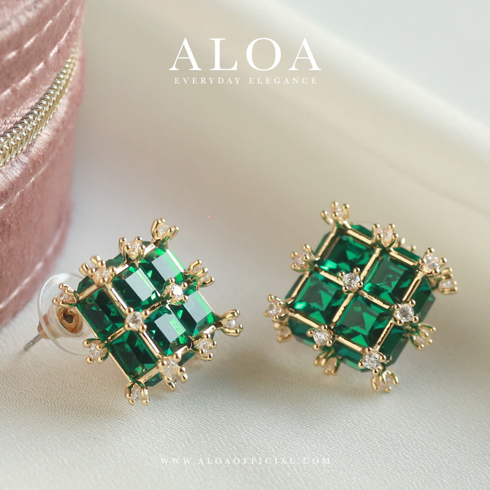 Emerald Cocktail Earring