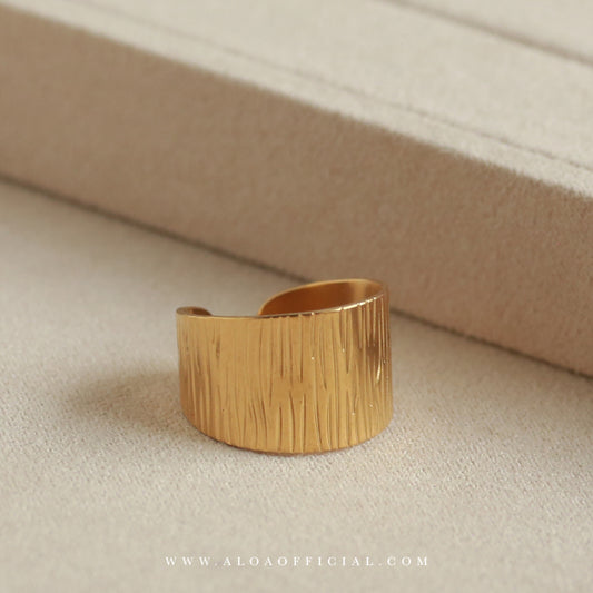 GOLD MYLA RING