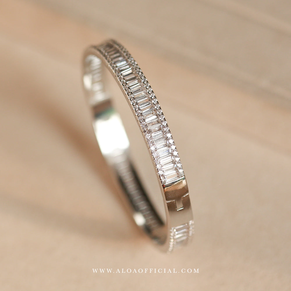 Grandeur Openable CZ Statement Bracelet