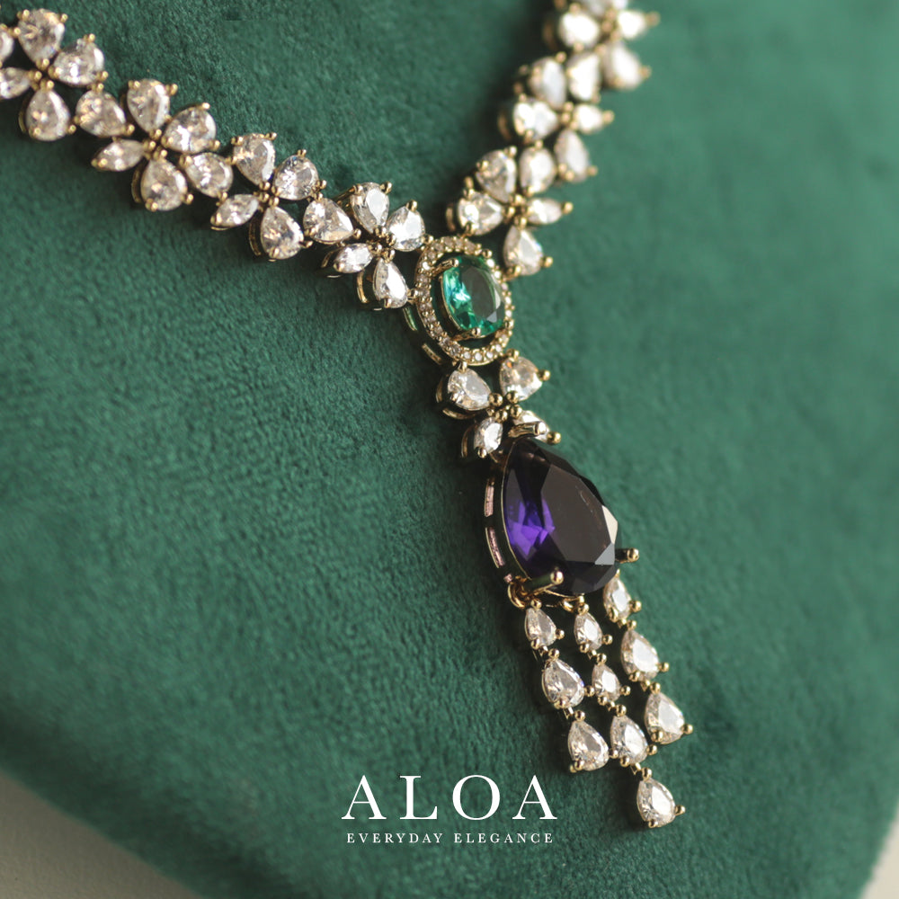 Sovereign Sparkle Neckalce Set
