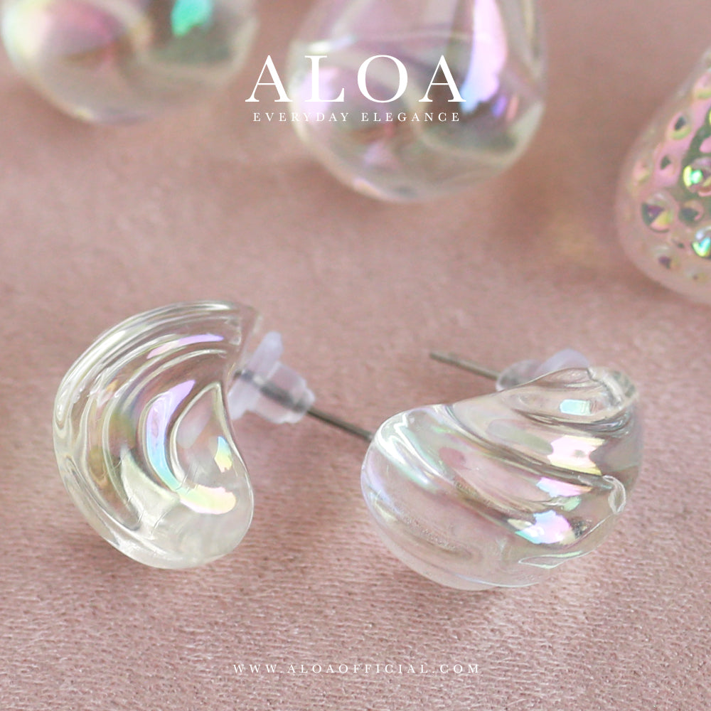 Chic and Stylish: ALOA Acrylic Hoop Earrings Set