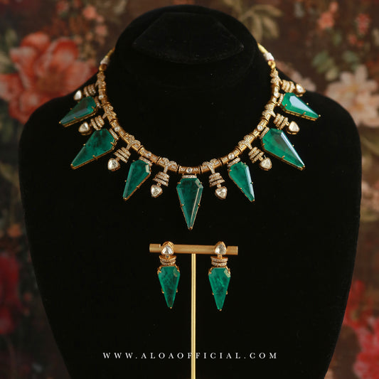 Mughal Majesty: Spiky Formal Bridal Necklace Set