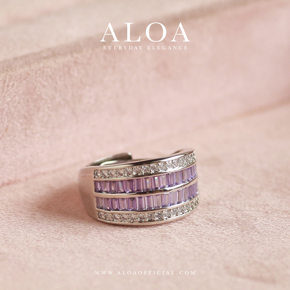 Violet Radiance: CZ Stone Ring