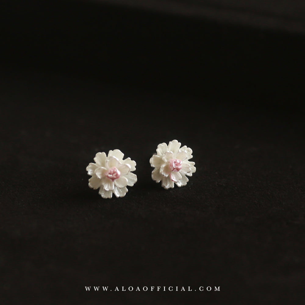 Dainty White Flower Studs