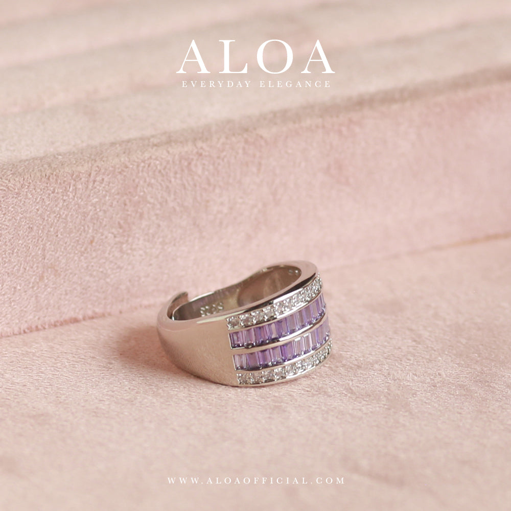 Violet Radiance: CZ Stone Ring