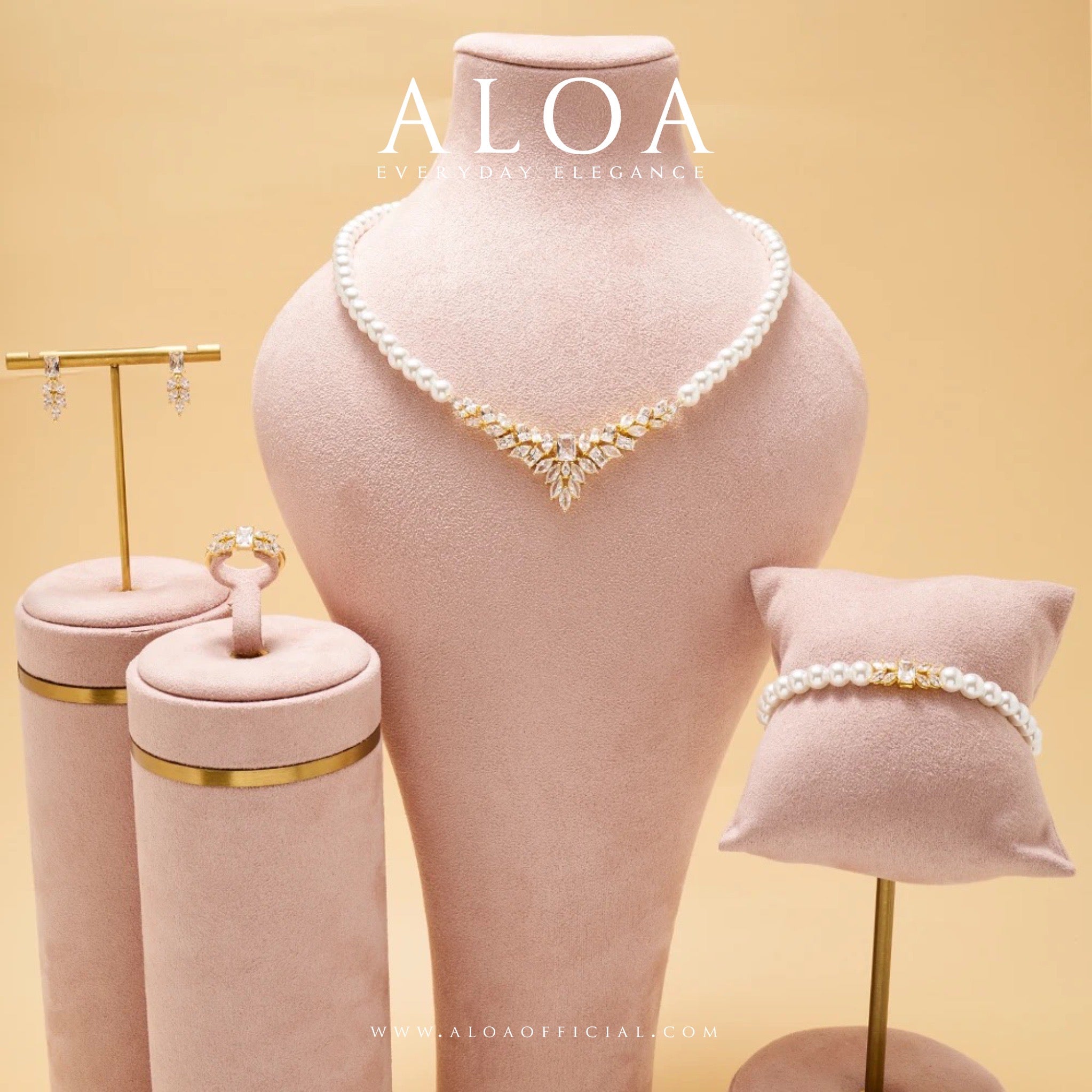 Pearlescent Perfection | Necklace Set