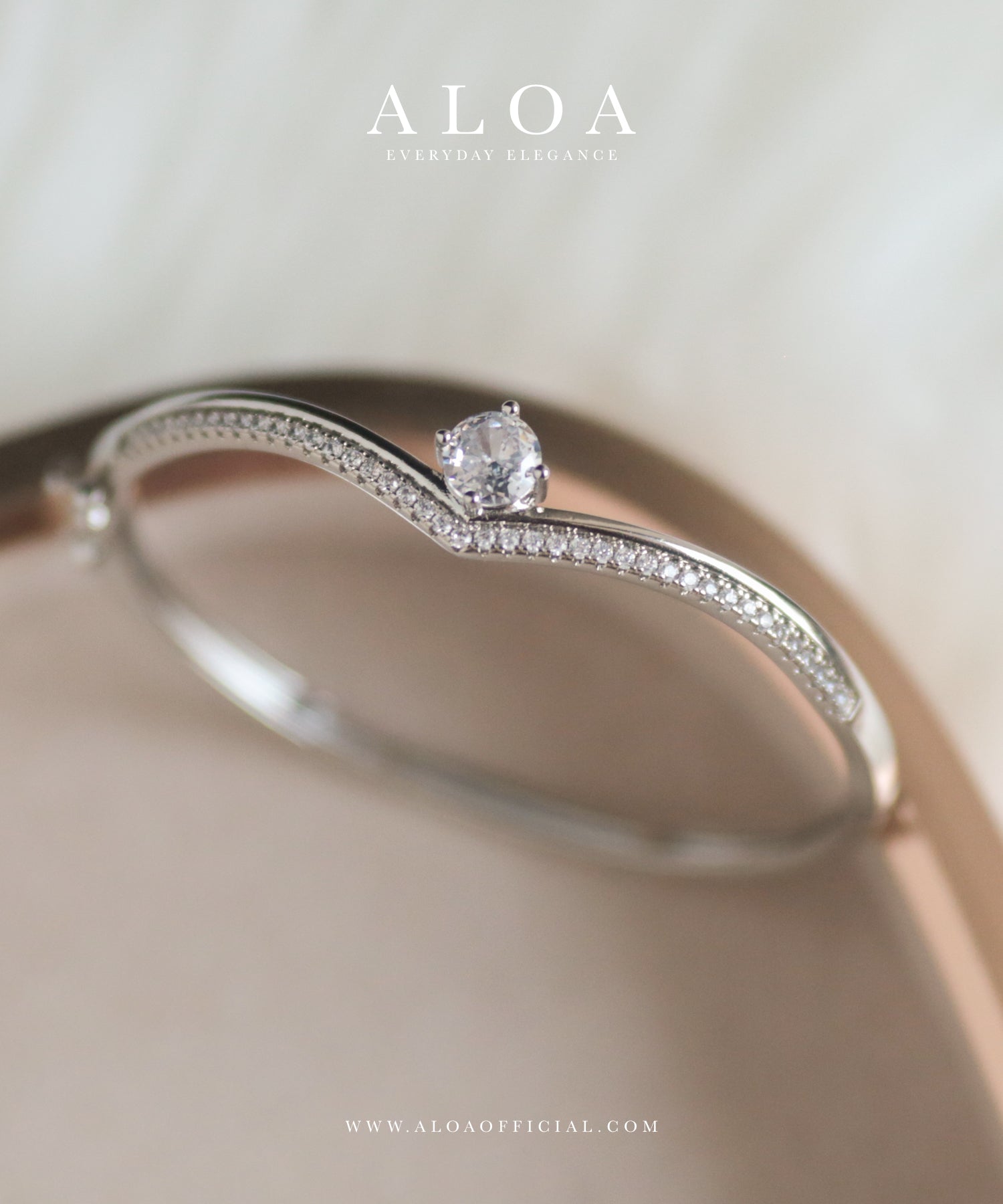 Chevron Solitaire Bracelet