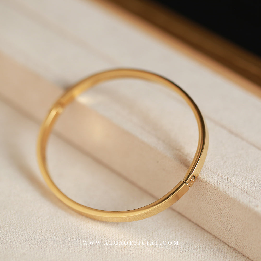 Golden Glow Openable Bracelet