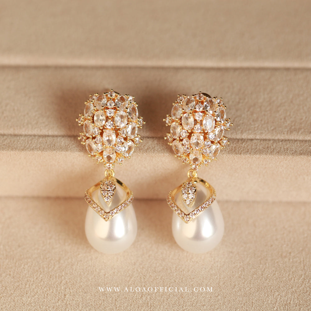 Lustrous Pearl Dangle Earrings