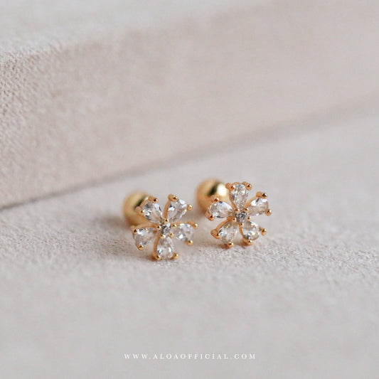 Gold Daisy Studs