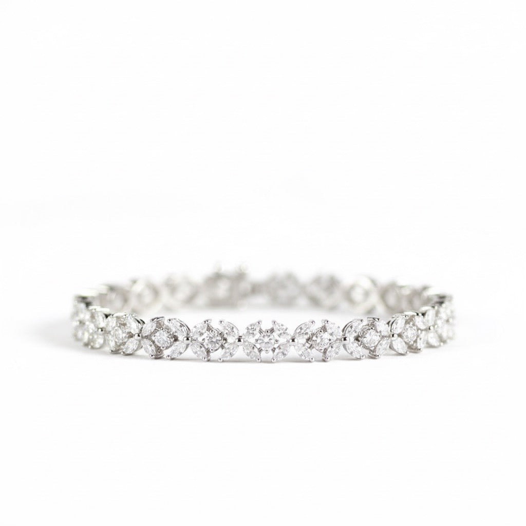 Sparkly Flower Zirconia Bracelet