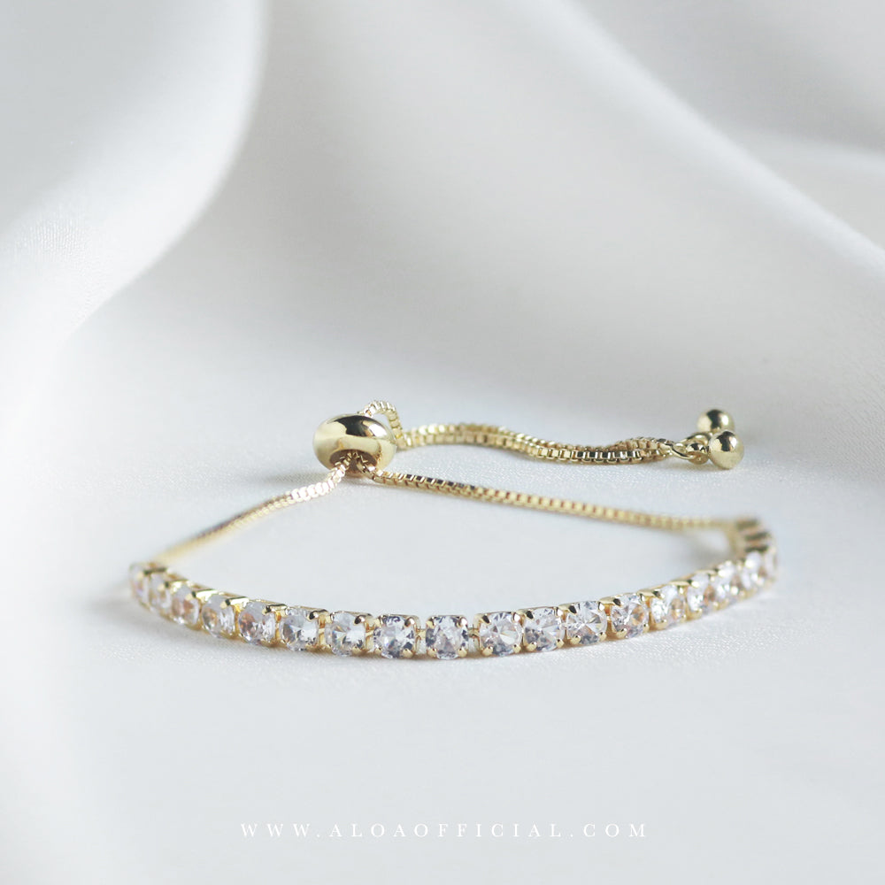 Alluring Aloa Bracelet