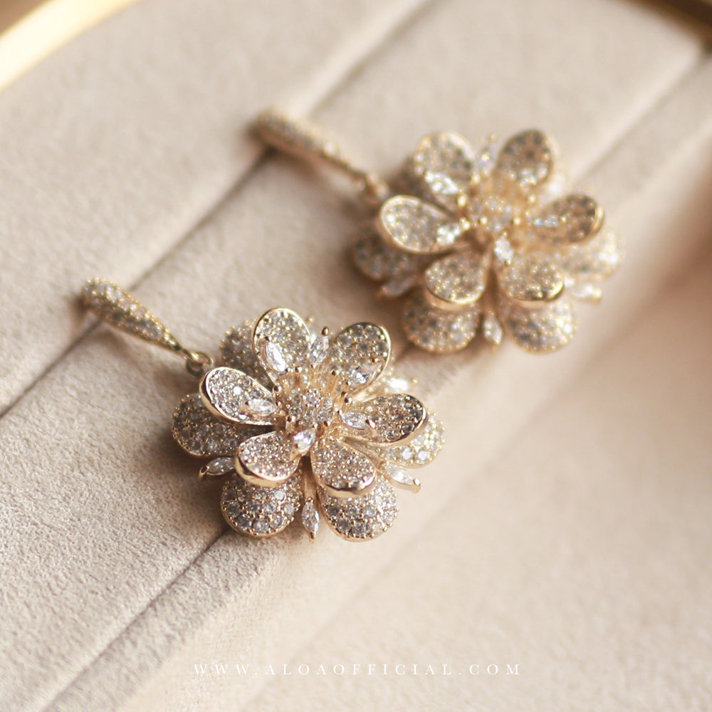 Glam Gold Flower Studs