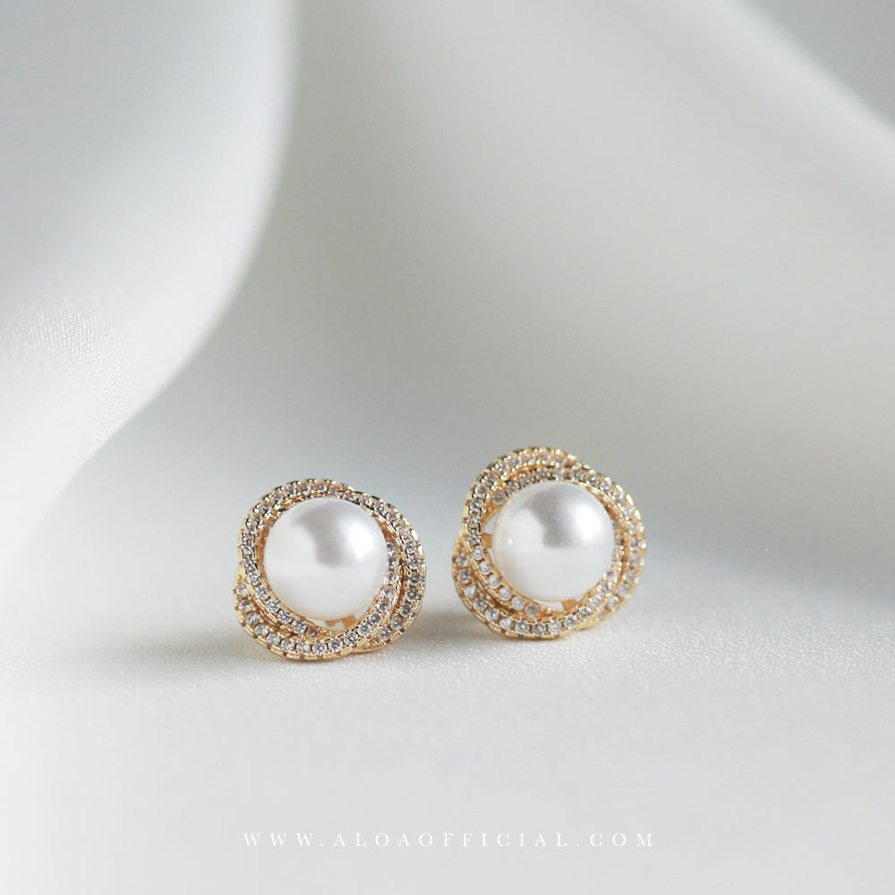 Lustrous Pearl Earrings