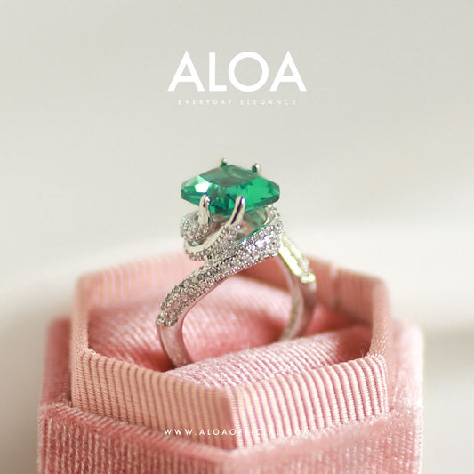 Aloa Twisted Glamorous Adjustable Ring
